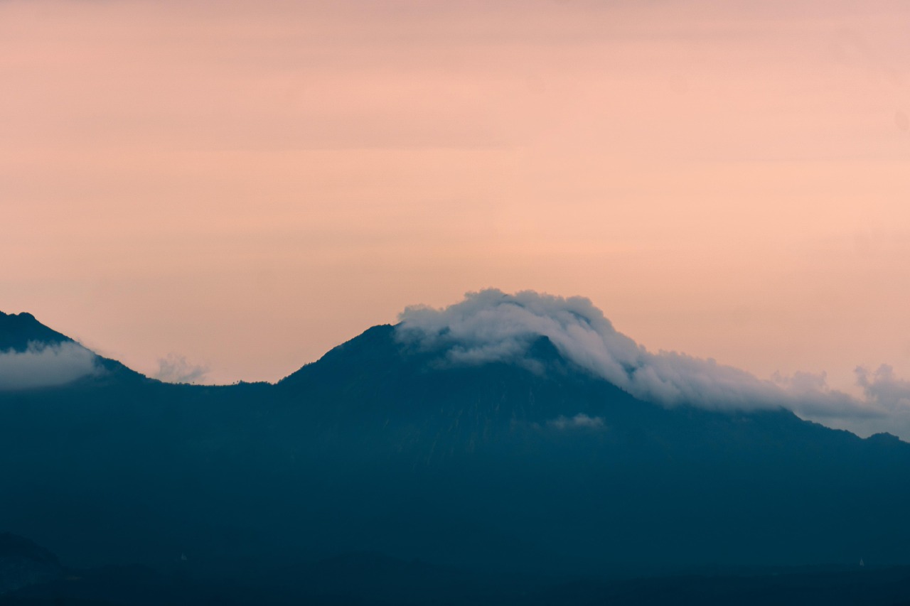 无限互联实名账号：The Pros and Cons of Family Data Plans